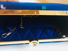 Load image into Gallery viewer, Patola patterned Clutch
