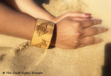 Load image into Gallery viewer, Hand carved Bamboo  bangle
