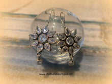 Load image into Gallery viewer, Sterling Silver White cut stone Earring
