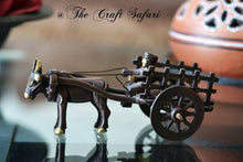 Load image into Gallery viewer, Vintage  bullock cart miniature
