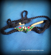 Load image into Gallery viewer, Threaded Choker with silver pendant
